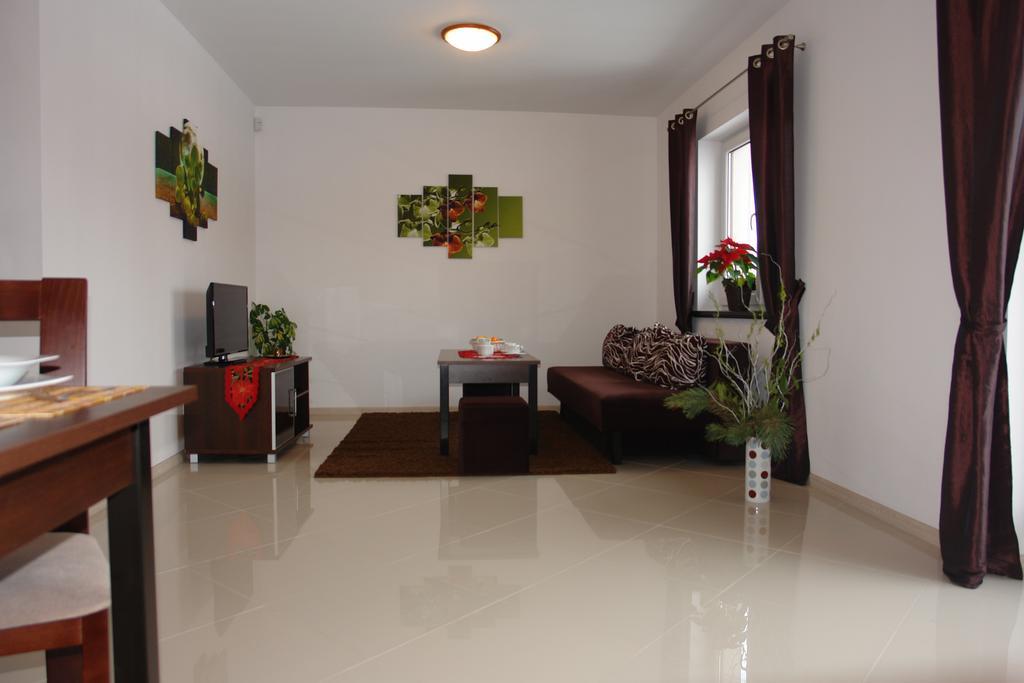 Jd Apartamenty - Klimatyzacja, Basen, Parking I Wifi W Cenie Myslakowice Exterior photo